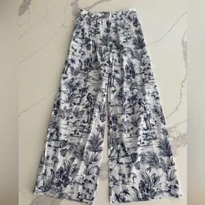 J McLaughlin navy print cotton pants size 4. NWT